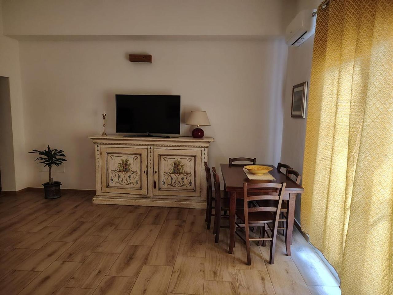Casa Emma Apartment กาบราส ภายนอก รูปภาพ
